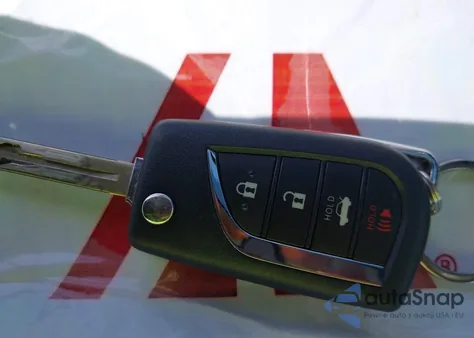 2021 Toyota Corolla Le из США, поврежденный, VIN 5YFEPMAE0MP266326